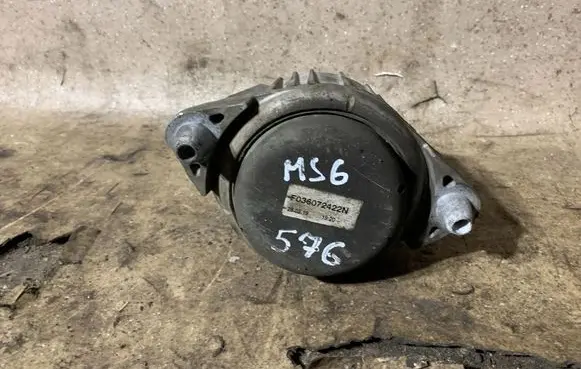 Mercedes-Benz E W212 Engine mount bracket F036072422N