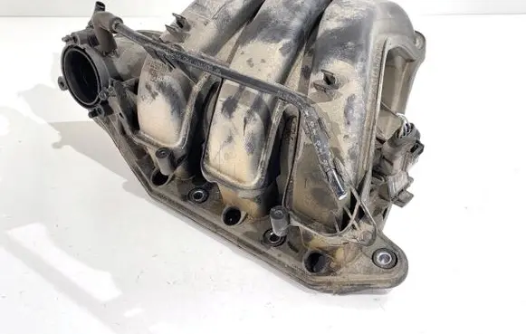 Skoda Fabia Mk3 (NJ) Intake manifold 04C133201Q