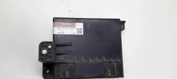Toyota Auris 150 Other control units/modules 8865002420 MB1776003693