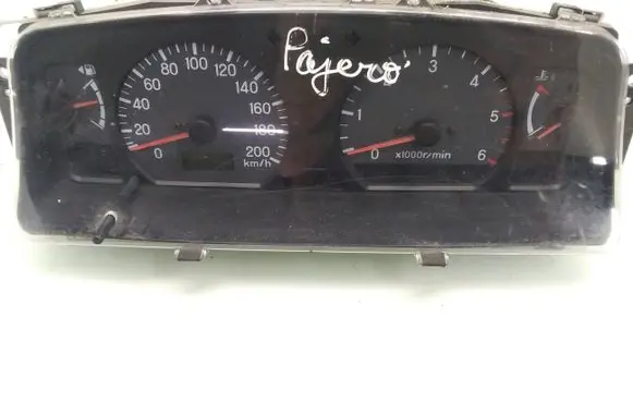Mitsubishi Pajero Speedometer (instrument cluster)