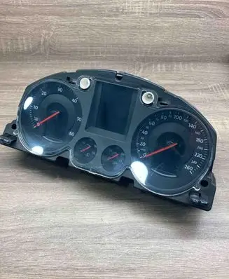 Volkswagen PASSAT B6 Speedometer (instrument cluster) 3C0920870Q V0033000 USED
