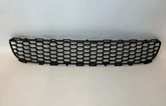 Toyota Corolla Verso AR10 Front bumper lower grill 531120F010