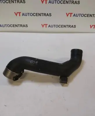 BMW 5 GT F07 Intercooler hose/pipe 13717582314