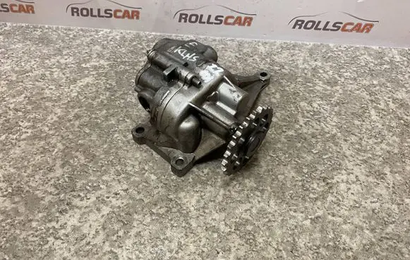 Mercedes-Benz C W203 Oil pump A6111810047
