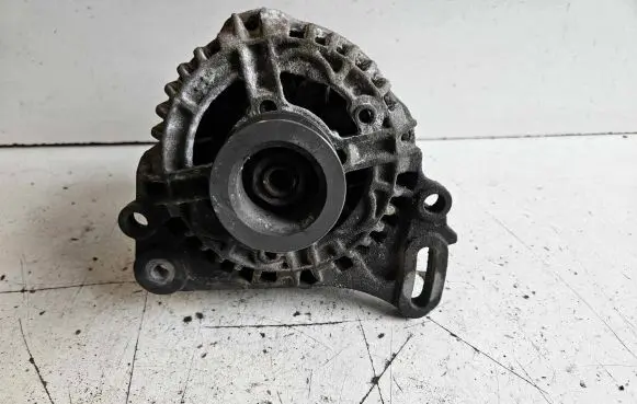 Volkswagen Golf V Generator/alternator 0124325126 036903024M