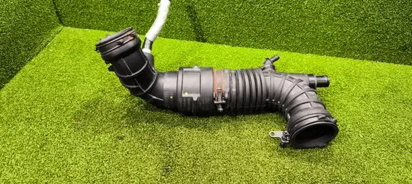 Air intake hose/pipe