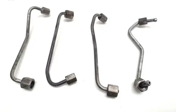 Fuel injector supply line/pipe