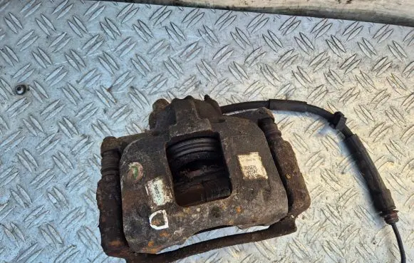 Dodge Nitro Front brake caliper 16018401