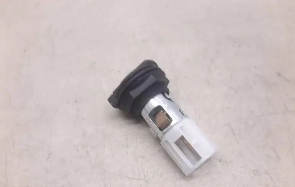 Audi A6 S6 C6 4F 12 V Socket (rear) 8E0919309