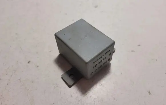 Mercedes-Benz E W124 Other relay 2018200205 58218002