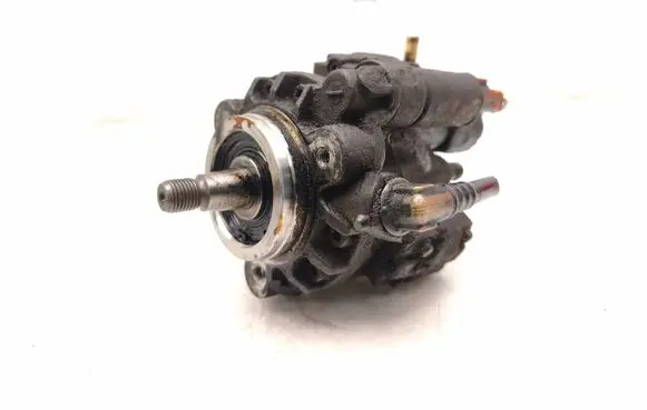 Ford Focus Fuel injection high pressure pump 4M5Q9B395AF A2C20003032