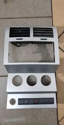 Dodge Nitro Panel trim