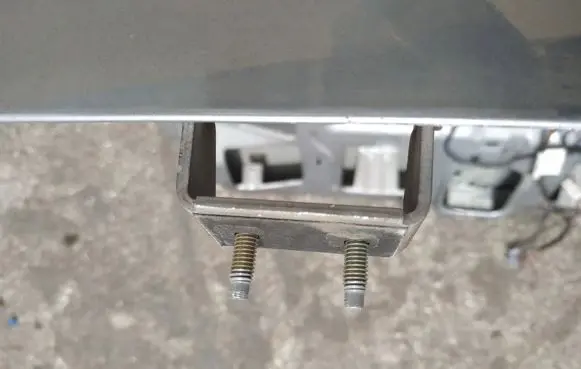 Ford Mondeo Mk III Tailgate/trunk/boot hinge