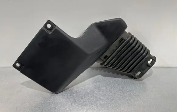 Subaru Forester SK Air intake duct part 14457AA62
