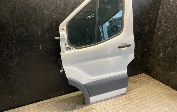 Ford Transit VII Front door