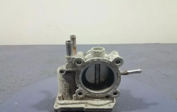 Hyundai i40 Throttle body valve 35100-2B300