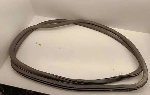 Chrysler Pacifica Rubber seal rear door 