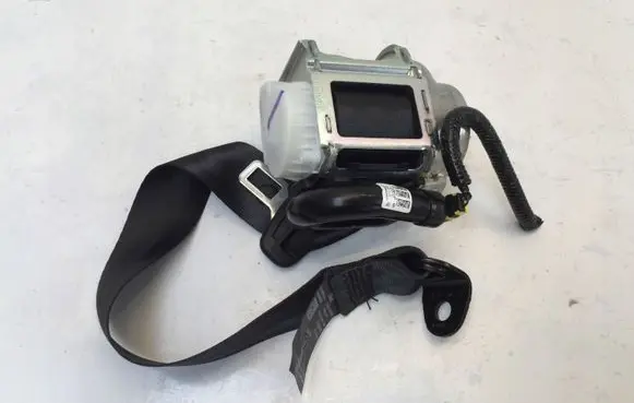 Nissan Qashqai J12 Rear seatbelt 34100206B