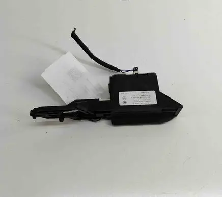Volkswagen PASSAT B8 Other devices 3G9862160