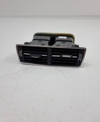 Rear air vent grill