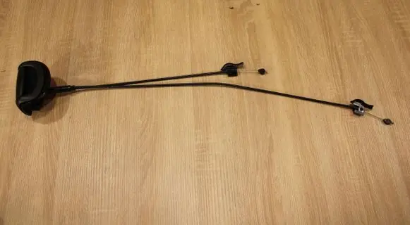 Renault Megane III Engine bonnet/hood lock release cable 