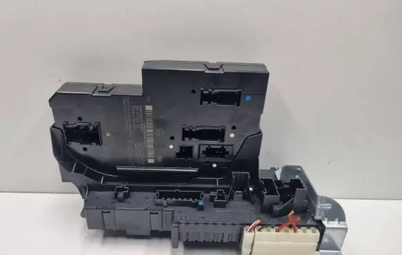 Mercedes-Benz SLK R172 SAM control unit A1729002609 1729002609 5DK01102383