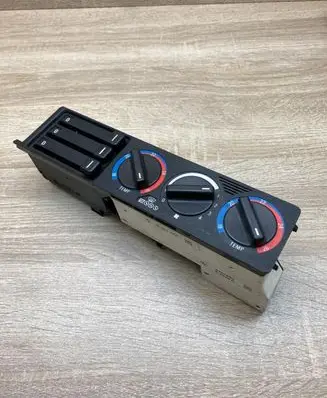 BMW 5 E34 Climate control unit 8351651 8351653