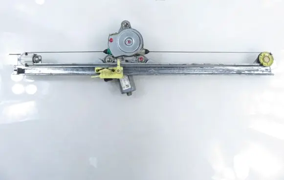 Renault Trafic II (X83) Front door window regulator with motor 7700311820E 7700311820 91165704E