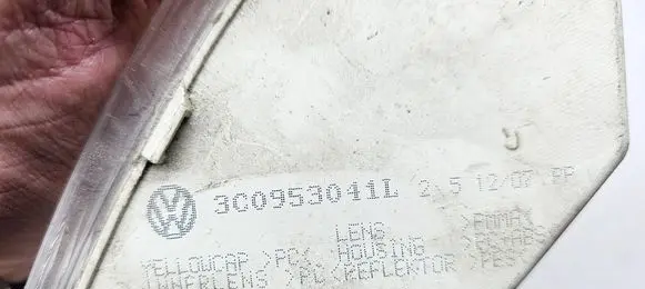 Volkswagen PASSAT B6 Front indicator light 3C0953041 3C0953041L