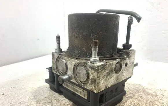 Nissan Almera Tino ABS Pump 47660bu700