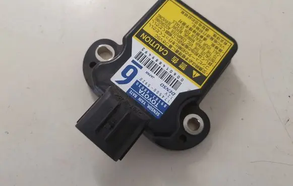 Toyota Urban Cruiser (XP110) ESP acceleration yaw rate sensor 8918348030