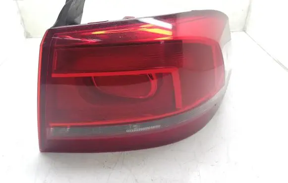 Volkswagen PASSAT B7 Rear/tail lights 3AE945096