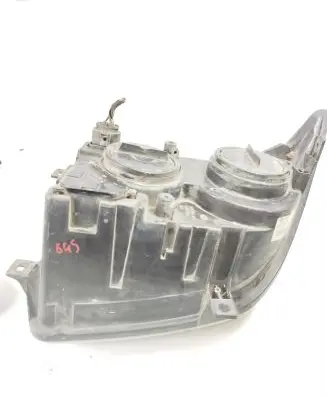 Volkswagen Crafter Headlight/headlamp 9068200061
