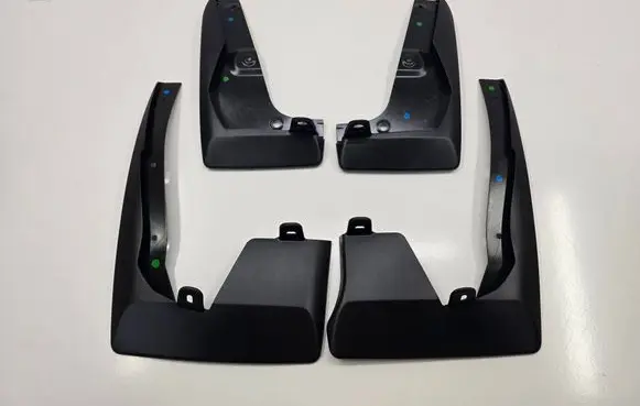 Toyota RAV 4 (XA40) Rear mudguard PW3890R002