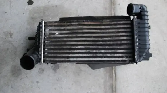 Ford Focus Intercooler radiator XXX 120KM