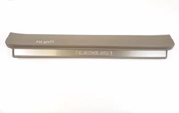 Lexus LS 430 Front sill trim cover 6791450060