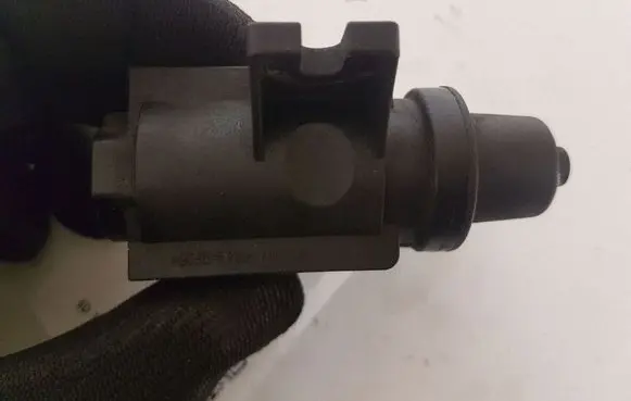 BMW 3 E46 Turbo solenoid valve 70057900 7796634
