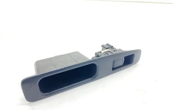 Nissan Qashqai Electric window control switch 82950JD000