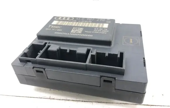 Audi Q7 4L Door control unit/module 4L0907290