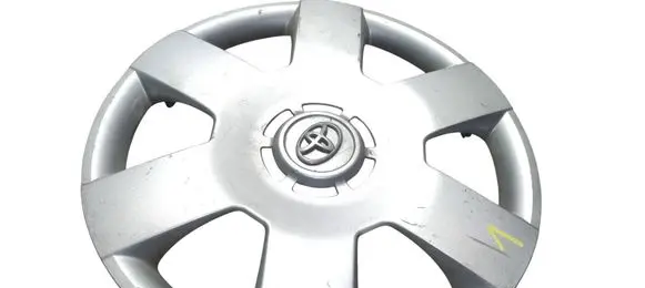 Toyota Yaris R14 wheel hub/cap/trim 426020H010