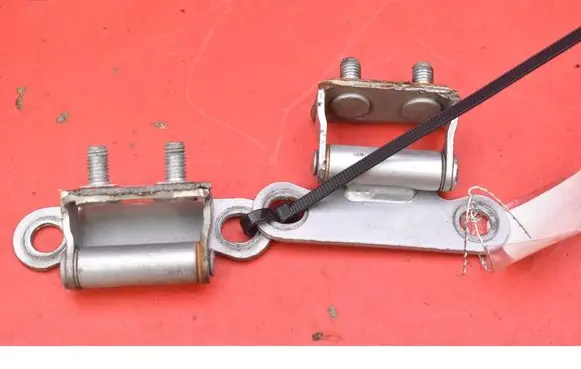 Toyota Auris E180 Tailgate/trunk/boot hinge 