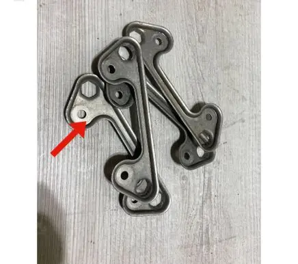 Mercedes-Benz SL R129 Fuel Injector clamp holder