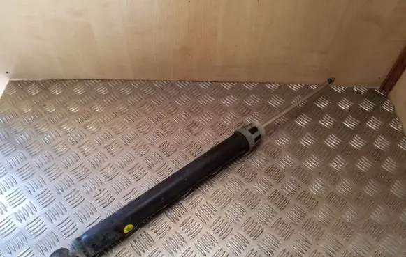 Ford Focus Rear shock absorber/damper E3125702