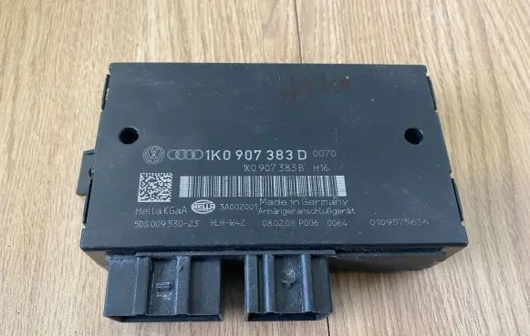 Volkswagen PASSAT B6 Tow bar trailer control unit/module 1K0907383D 5DS00953023 1K0907383B