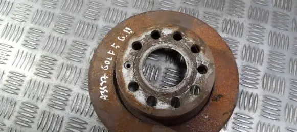 Volkswagen Golf V Rear brake disc