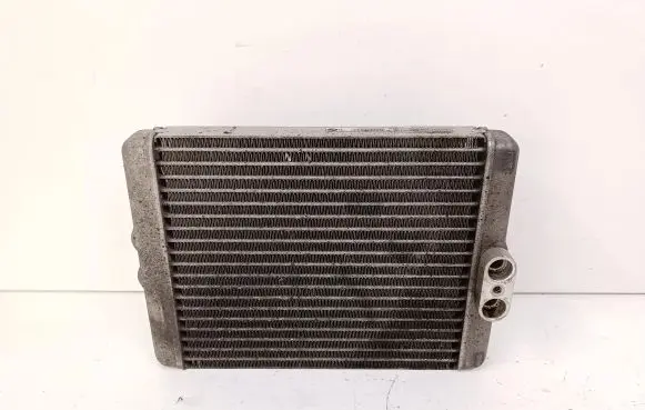 Engine oil radiator