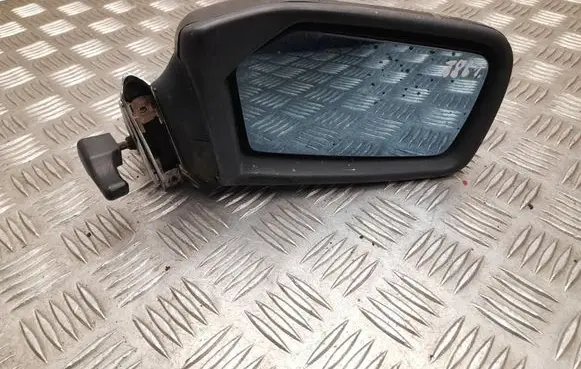Front door electric wing mirror