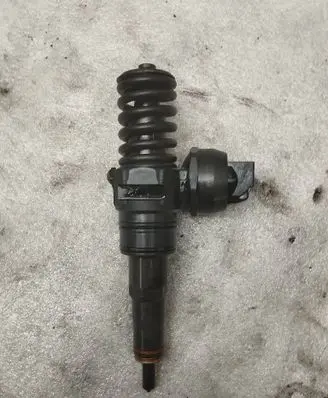 Audi A4 S4 B6 8E 8H Fuel injector 038130073ba