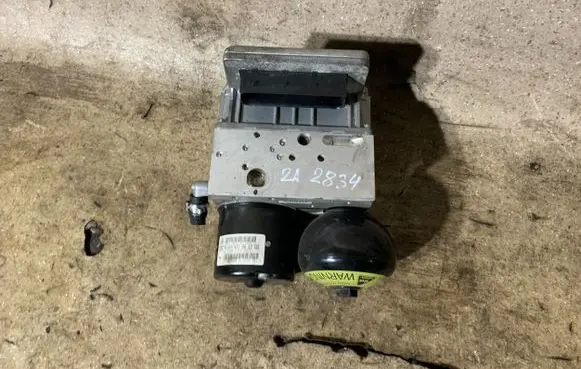 Mercedes-Benz SL R230 ABS Pump A0094312612
