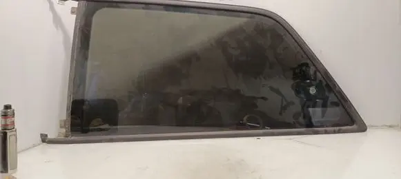 Audi A3 S3 8L Rear side window AS2